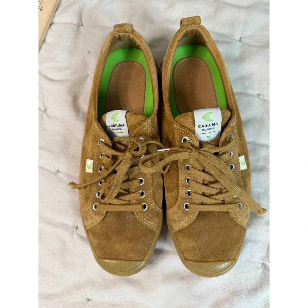 Cariuma Low Top Sneakers Unisex 11.5/13‎ Tan Suede Casual Comfort Sustainable
